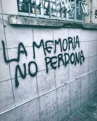 Instagram lalocarayada